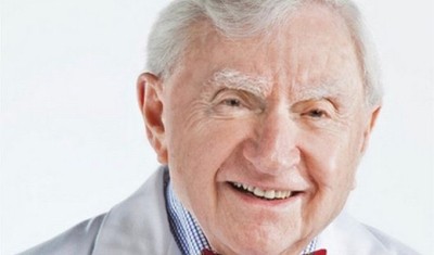 5 правил долгой и счастливой жизни от старейшего практикующего врача в мире