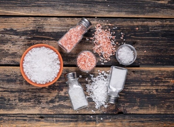 Врач Деревянко посоветовала россиянам употреблять йодированную соль