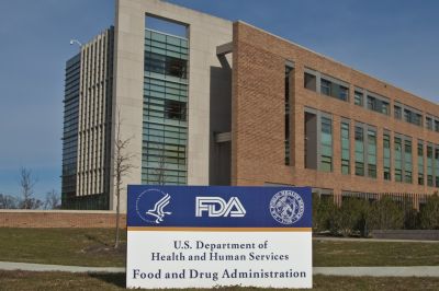 FDA потребовало от фармкомпаний предупреждать об эффектах CAR-T-терапий в черной рамке