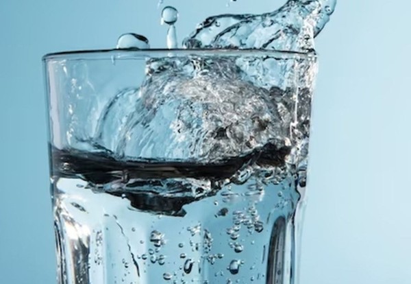 От 1,5 до 3 литров: сколько воды нужно пить в сутки