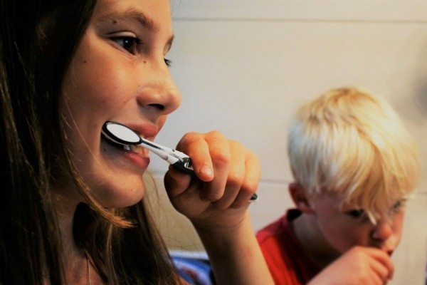 Стоматолог Автандилян: после сладостей и газировки нельзя сразу чистить зубы